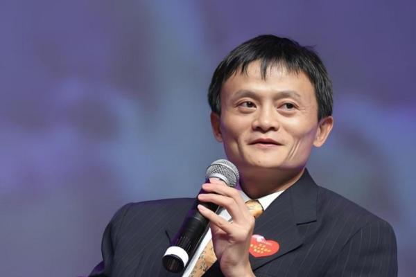 从地摊走出去的商业大佬