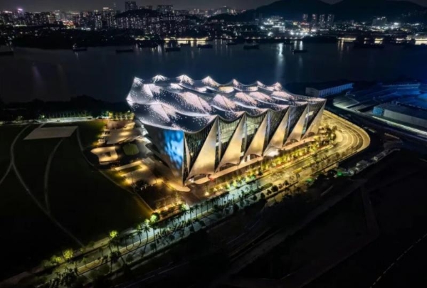 南沙地标+1！利亚德助力大湾区科学会堂全面亮相，点亮珠江科创夜 