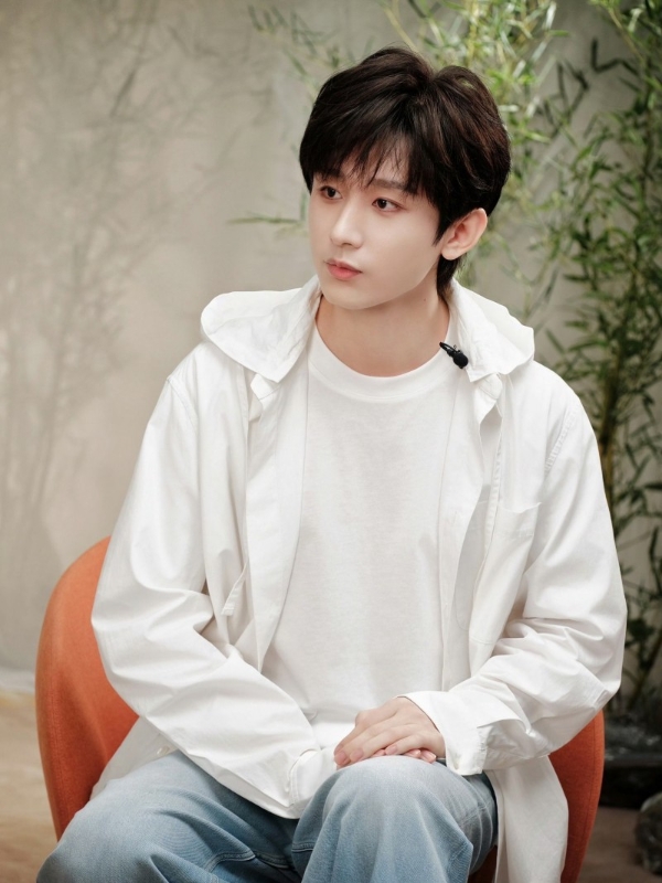 《长安二十四计》12.12全球开播！成毅半年三剧，携“演技天团”开启霸屏年收官之作 