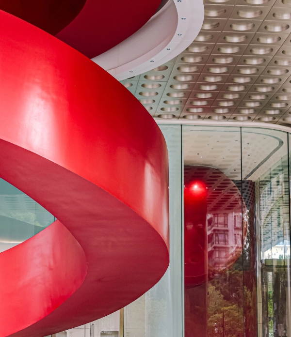 OneM当代艺术中心旋转楼梯成功创下吉尼斯世界纪录 