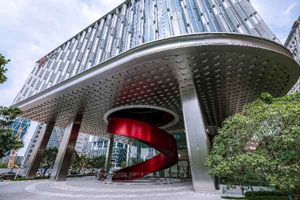 OneM当代艺术中心旋转楼梯成功创下吉尼斯世界纪录 