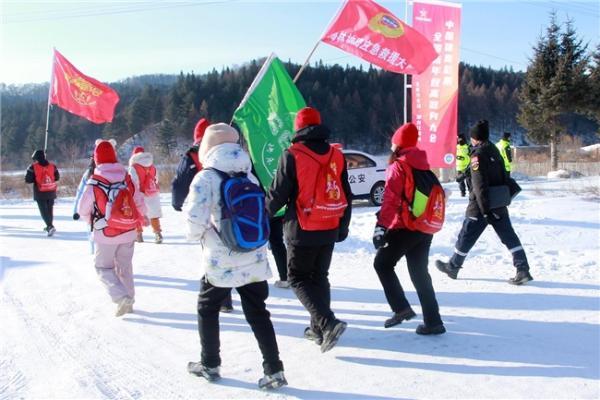 “中国体育彩票”2026年全国新年登高健身大会（黑龙江主会场）在海林市开赛 