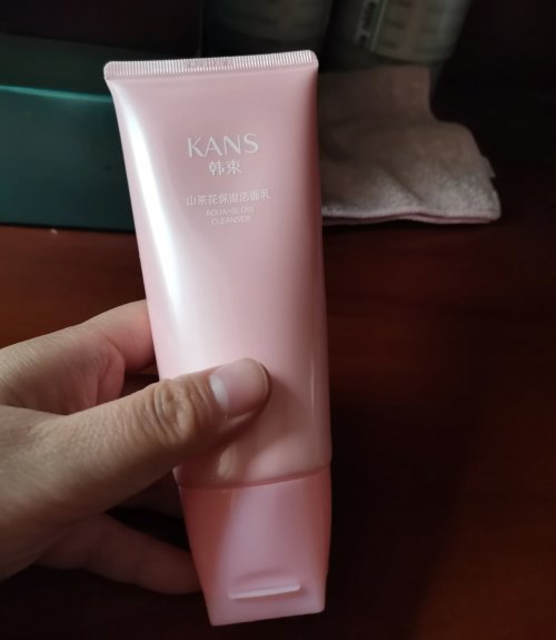 氨基酸洗面奶什么牌子好推荐，十大男士洗面奶排名：温和洁净控油祛痘 