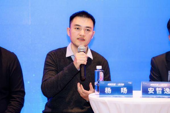 智能批阅机赋能精准教学，判判批阅机在沪获一线教师“抢着用” 