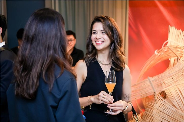  五粮液新加坡高端私宴：南洋风韵与大国浓香的交响共鸣 