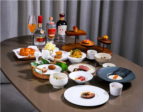  五粮液新加坡高端私宴：南洋风韵与大国浓香的交响共鸣 