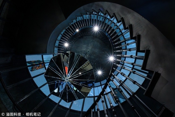  原厂F1.2杀入三千元后 佳能APS-C专微镜头如何选？ 