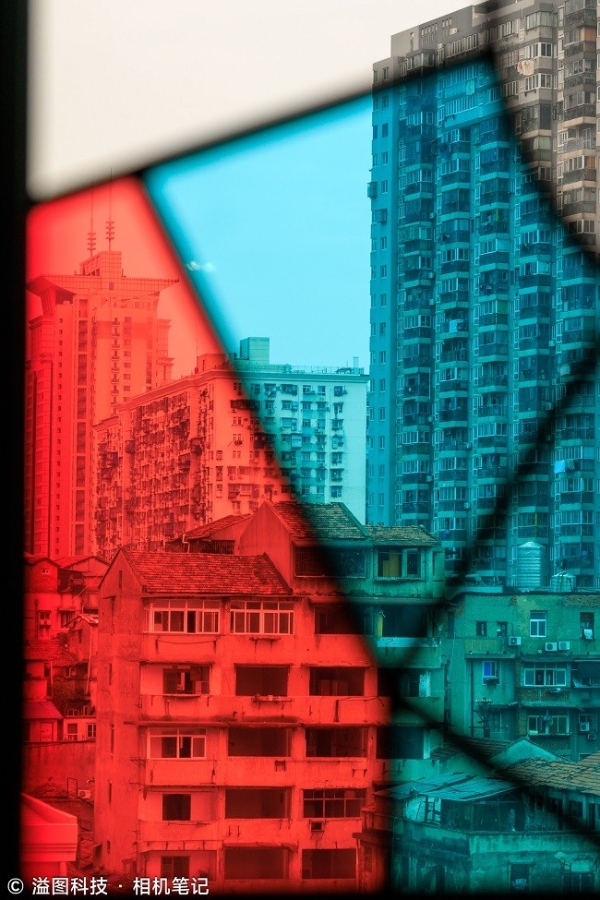  原厂F1.2杀入三千元后 佳能APS-C专微镜头如何选？ 