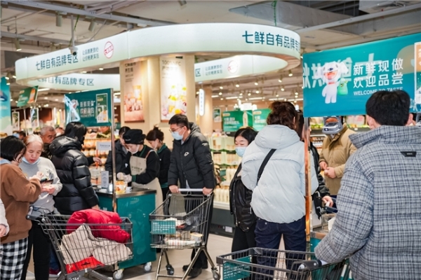 京东七鲜石家庄首店火爆开业，24小时菜、7日鲜蛋引市民抢购 