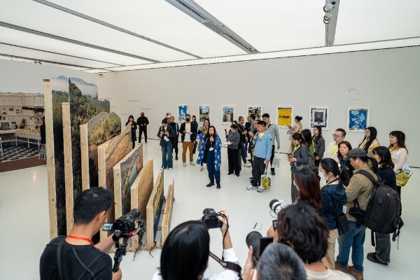  “广州影像三年展 2025 ”启幕：以 “感知生态学” 重构数字时代的视觉对话 