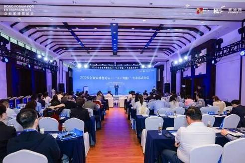 信华信双赛道入选2025"AI中国"生态图谱，引领"AI+场景"新范式 