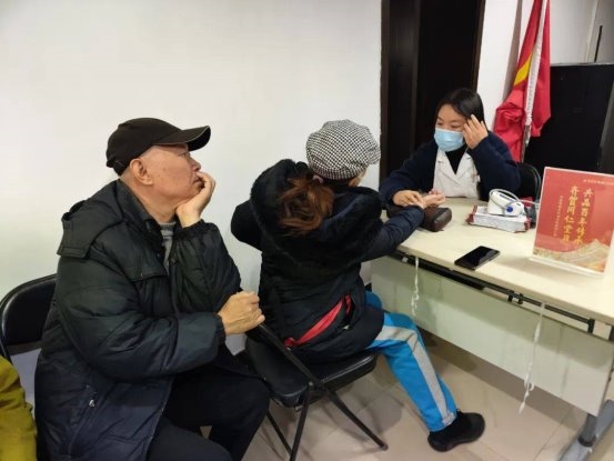  北京同仁堂深入四川社区 打造日常健康服务新格局 