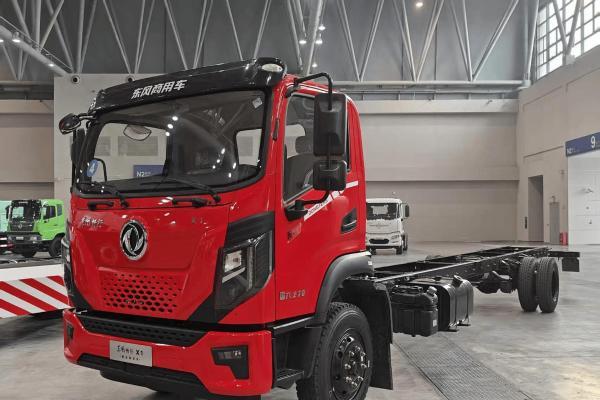  助力东风商用车抢占细分赛道 东风新疆7款新品亮相2026合作伙伴大会 