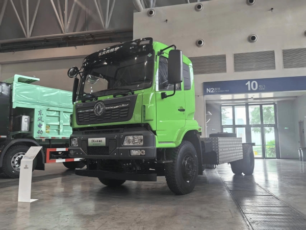  天龙KC纯电自卸车领衔 东风自卸车全阵容亮相 