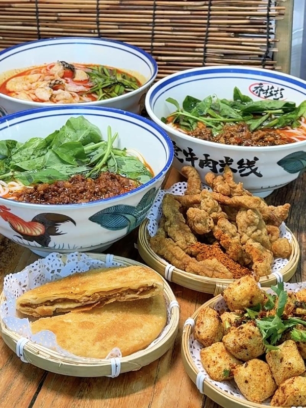 800亩自建基地：乔杉杉生烫牛肉米线用供应链革命筑牢“鲜度护城河” 