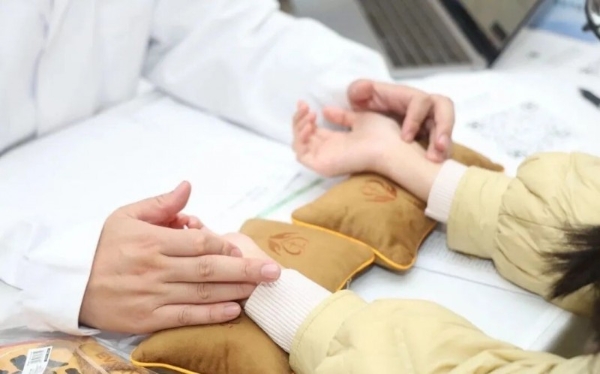 北京同仁堂股份与小米超级小爱如何以“新质生产力”重塑三百年中医药服务生态 