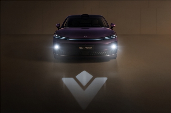 广汽底蕴&华为乾崑，昊铂A800智慧旗舰轿车，盲订已开启