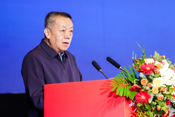 聚力襄阳打造中国越野生态标杆 2025第三届越野生态发展大会暨中国汽车工业协会越野车分会盛大开幕