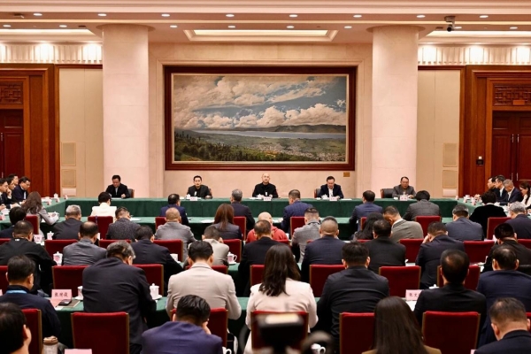 飞诺门阵入选中国隐形独角兽企业，与福州高新区战略签约 