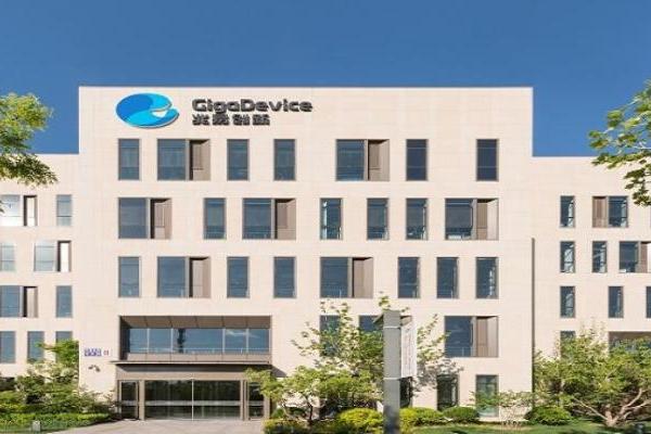 在“超级周期”中锻造存储行业竞争力：兆易、长鑫的协同进阶 