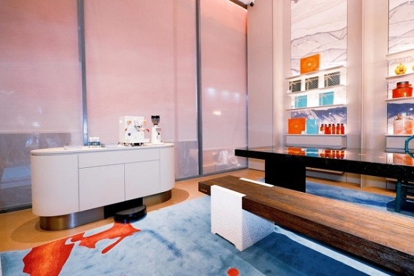 科沃斯地宝X全嵌高定款亮相2025广州设计周，以“全嵌”定义家居设计新风向 