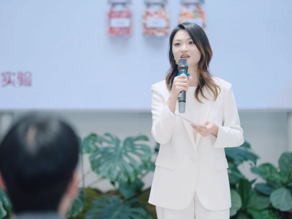 好吃也好讲究，味蕾实验TASTELAB首秀，定义品质零食新范式 