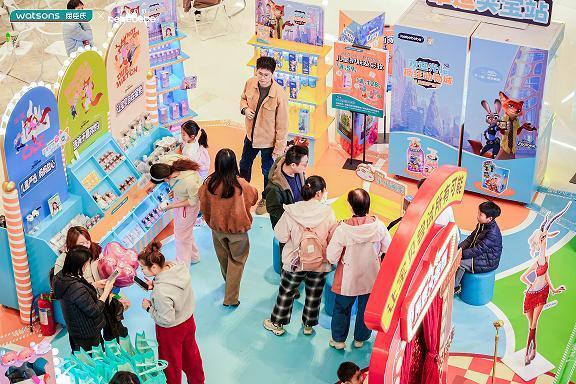解锁儿童健康美护新玩法 屈臣氏“屈趣乐园”亮相南京 
