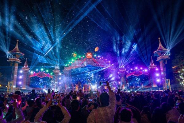 赴冰雪盛宴，赏璀璨烟花，方特跨年狂欢盛大启幕 