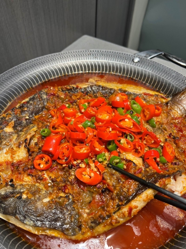 从青花椒到红花椒，半天妖深耕烤鱼口味创新，再证“头牌”实力 