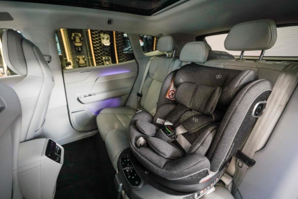 全新XC70跨界联动好孩子，沃尔沃质量守护家庭全场景出行 