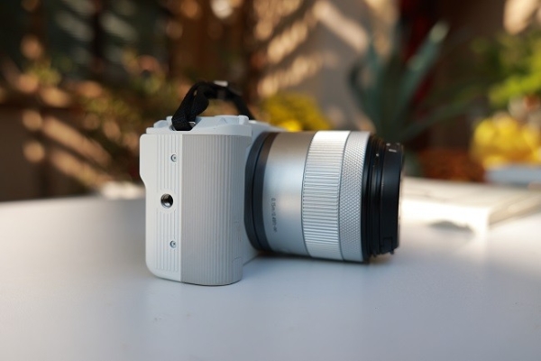 佳能EOS R50 V旅行摄影师的4K Vlog创作必备神器 