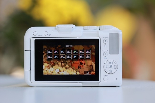 佳能EOS R50 V旅行摄影师的4K Vlog创作必备神器 