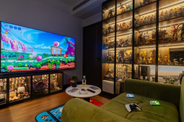 最强主机游戏搭子！海信RGB-Mini LED电视暗室画质超OLED，游戏更跟手 