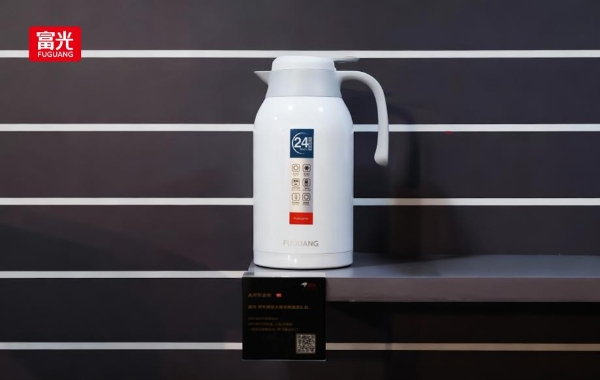 匠心铸就，品质为证：富光斩获京东金榜年度“水具品质金奖” 
