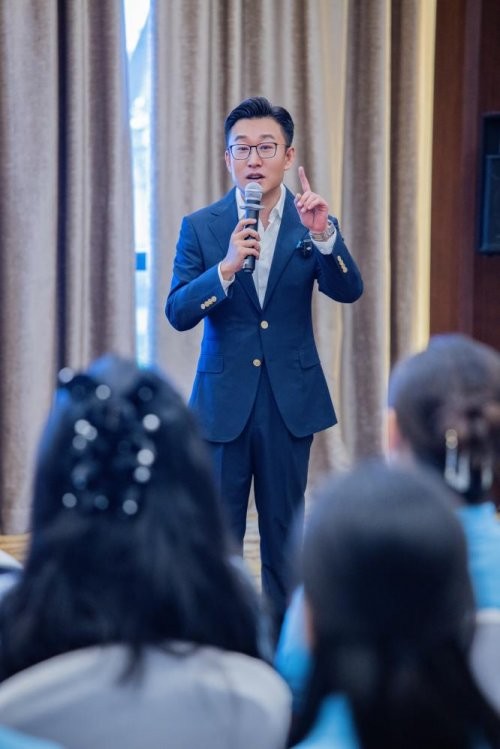 王澄栋：社会心理服务的“系统重构者”---解码2025“卓越贡献人物”的行业破局逻辑 