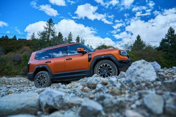 谁揽30万级越野桂冠？纵横G700与坦克500全维度拆解 