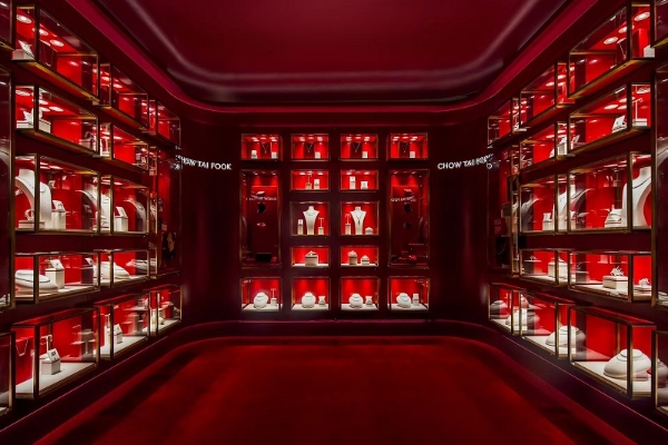 周大福「一诺千金」钻石婚嫁巡展闪耀大连，与张云龙共赴璀璨旅程 