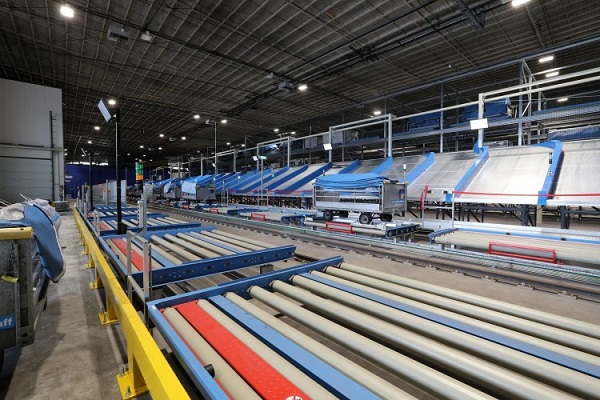  50年仍高效运转：罗地格为荷兰皇家航空打造“永不过时”升降式转运车，打造可持续发展典范 