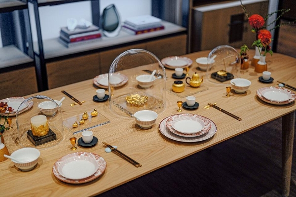 周大福昂然进驻高端市场，全新形象店于上海港汇恒隆广场盛大开幕 