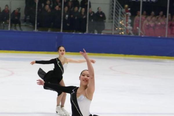 体育无国界 青春无边界——中国花滑少女跨国追梦 