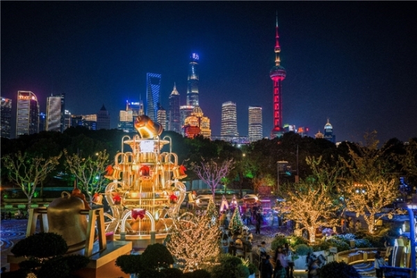 魔都冬日许愿地标诞生！SMP上海白玉兰广场“心愿奇境”打造城中浪漫巅峰 