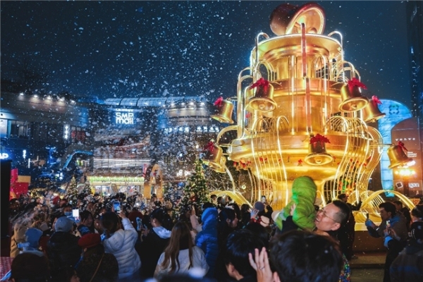 魔都冬日许愿地标诞生！SMP上海白玉兰广场“心愿奇境”打造城中浪漫巅峰 