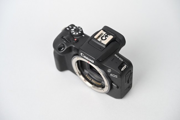 3000元入门微单新标杆 佳能 EOS R100测评 