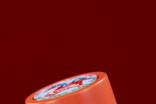 思乐得「骏马杯」新品上市：把中式风雅揣进日常 