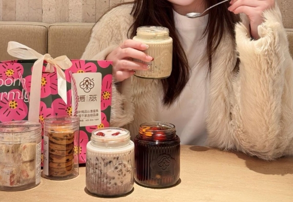 从“姨妈热饮”到秋冬爆款：看暖燕如何用一碗现炖糖水，点燃消费热潮 