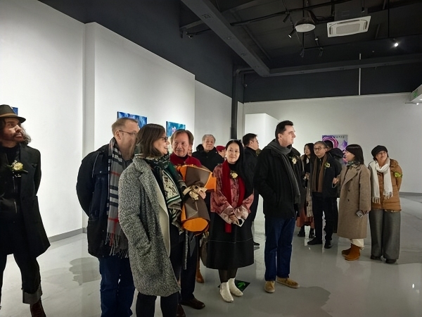 "当代马可波罗"再续东方情缘，Zoltán《东方寻境》展于北京启幕，中匈艺术巨制《万里江山图》计划正式发布 