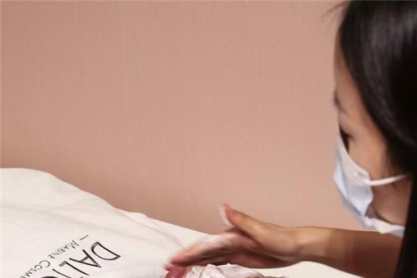 将院线SPA搬进小红书“心愿之城”，德海顿打造沉浸式精准抗衰体验之旅！ 