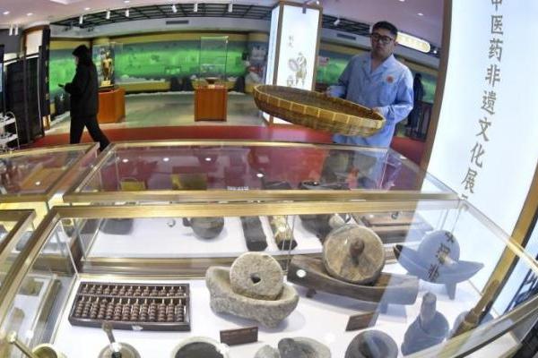 北京同仁堂全球化视野下的四川产能布局与品质升级 