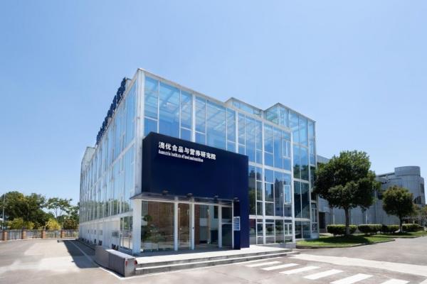  中国前十名奶粉排行：优选实力品牌，守护全周期营养健康 