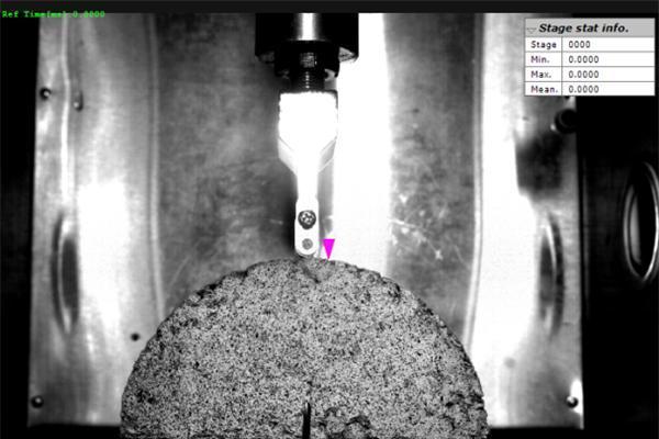  新拓三维DIC三维应变测量系统助力沥青材料脆断与裂纹扩展机理研究 